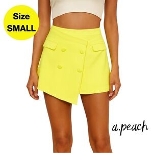 2for $20 🪩 A.PEACH Neon Yellow Shorts with Skort Front Flap 💛 (Small)